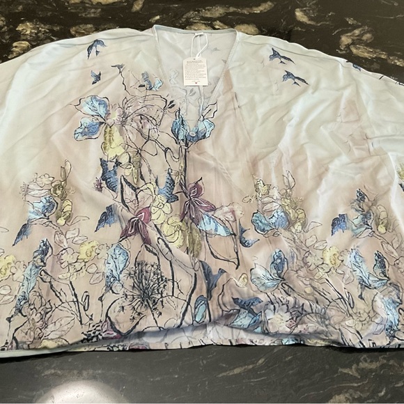 Floral and grey size xxl  two piece - Picture 2 of 4